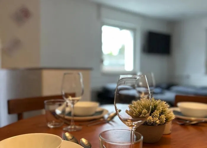 Lejlighed 3x I I Free Parking I Wifi I Ruhige Lage *